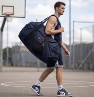 (On sale⭐️) Eastpak big  basketball bag travel bag 藍色旅行袋 特大手提袋 籃球袋 健身袋 工具袋