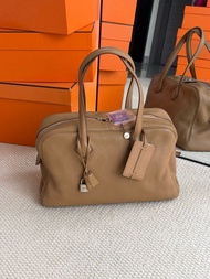 Hermes Victoria 35