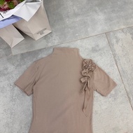 Nude color 3p collar t-shirt