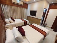 Premium Twin Bedrooms,near airport sector 3, Uttar