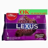 Munchy's Lexus Sandwich Biscuit