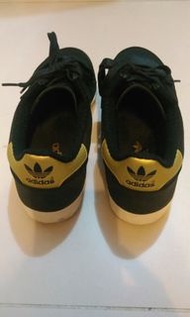 addias TURF ROYAL size US9 波鞋