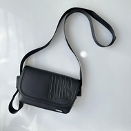 Hobs กระเป๋า TINY 9 นิ้ว สะพายข้าง ของแท้ 100% วัสดุหนัง PU 2 ชั้น กันน้ำ สายสะพายทนทาน พร้อมถุงซิบใ