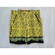 Men's Shorts Yellow Umbrella Cloth Go To The Beach And Play In The Water. There Is A Lining Waist 40