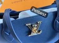 2025正貨扺買!‼️LV袋 Louis Vuitton Lockme Shopper (navy) LV包包