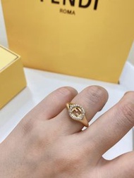Fendi 鑲鑽戒指