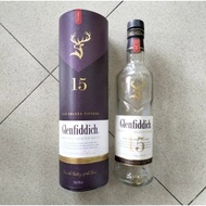 Empty used glass bottle Glenfiddich 15 700 ML 750 ML