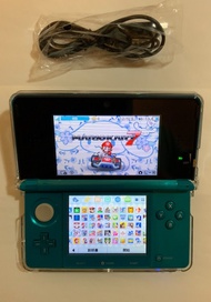 99%接近全新，3DS 深綠色 (128GB) + 保護殼 + USB充電線