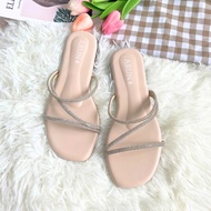 รองเท้าแตะแฟชั่น แบรนด์ ARUN รุ่น AR2013 สายคาดเพชร ปลายมน