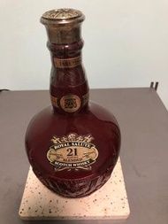 Royal Salute-皇家禮炮 -21 years old- Blended -Scotch Whisky-700ml-威士忌-B-072