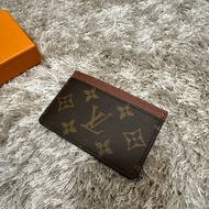 Lv monogram 經典老花啡色卡包