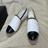 Chanel 小羊皮面+皮穿鍊飾邊 草編鞋39號
