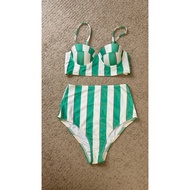 Used-ASOS Bra Swimsuit size A32/A70 Pant UK6