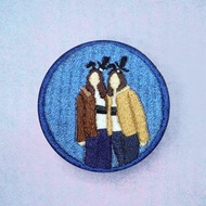 客製化人像插畫手工刺繡圓形布章 胸章 紀念禮物母親節禮物