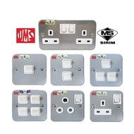 UMS Metal Clad 13A 1 2 3 4 Gang 1 2 Way 13A 15A Metalclad Switch 2Gang