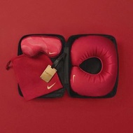 (不包小行李箱）Nike會員禮物套裝，眼罩、頸枕、行李牌、收納袋、