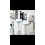 Ecoco cup and brush holder