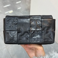 BOTTEGA VENETA BV 葆蝶家 Cassette 編織8格相機包/胸腰包