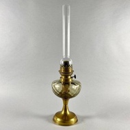 迷人的煤油檯燈| 黃銅和玻璃檯燈 | 罕見的複古版