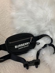 全新Burberry 相機包 小號 黑色 80210911
