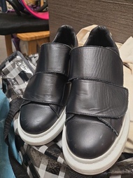 Alexander McQueen 黑色皮革魔術貼波鞋