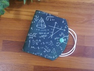 訂製款=口罩暫存套/口罩收納套=台灣布料=數學課=墨綠(共2色)