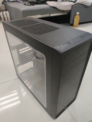 過年前清貨Fractal Design ATX 機箱