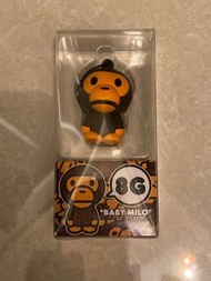 100% 全新 BAPE Baby Milo 8GB USB 手指