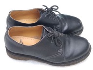 Dr. Martens 黑色皮鞋