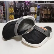 รองเท้าของเด็ก crocs รองเท้าคุณภาพ เกรดพรีเมียมไม่ใช่ของแท้นะคะ งานพรีเมี่ยมค่ะ แจ้งไซส์ c8 J3 ทาง