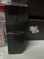 電腦主機