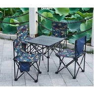 Minimalist Round Table/Cafe Table