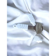 Nissan ud truck key material