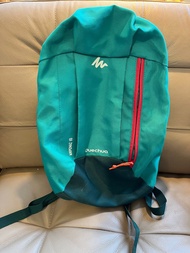 Quechua Arpenaz backpack 10Ltr 行山背包