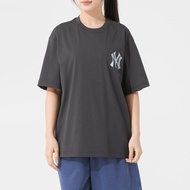 MLB | MLB เสื้อยืดคอกลมแขนสั้นผู้ชาย ระบายอากาศได้ดี สไตล์เรียบง่าย ใส่สบาย สำหรับใส่ไปทำงาน ฤดูร้อน