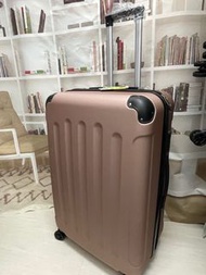 玫瑰金色29吋可擴展行李箱旅行箱 29 inch expandable lugguage 46 x 30 x 74cm （符合一般航空公司寄存規定不超過158 cm）