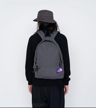 The North Face 紫標 (Purple Field Label) 防潑水雙肩背包