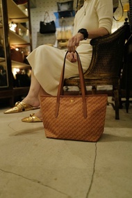 Roberta Pieri BYSIDE MT CANVAS