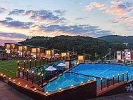 Zephyrus Heated Pool Private Pension