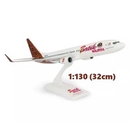 Malindo Air (BATIK) Boeing 737-900ER Aircraft Model 32cm ✈️