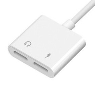 Adapter dual lightning audio & charge RM29.90