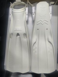 GULL Mantis 白色潛水蛙鞋 L 號 瑕疵品變黃咗
