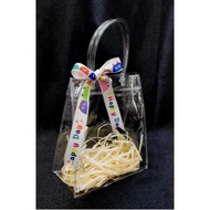 TRANSPARENT GIFT BAG WITH BUTTON/DOORGIFT PVC CLEAR TOTE BAG/TRANSPARENT PACKAGING BAG