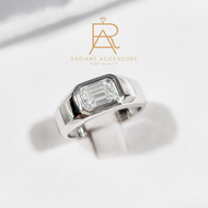 แหวนเงินแท้ ชุบทองคำขาว แหวนชาย ฝังเพชร Moissanite Emerald cut 1กะรัต