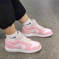 Air Jordan 4 RM รองเท้าผ้าใบหุ้มส้นเตี้ยสำหรับเด็ก