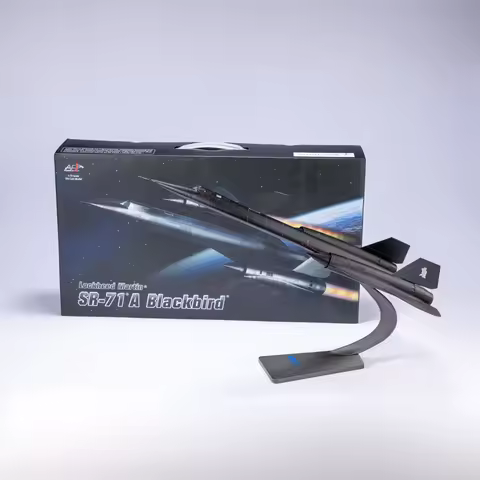 SR71 1/72 Scale Metal Model airplane (including base) Scale model Home placement, collection and dec