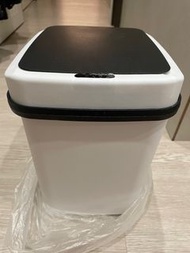 自動感應垃圾桶