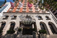 漢普頓酒店 (Hamp Court Palace)
