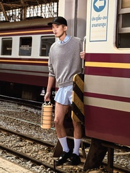 Pania Oversize sweater in Celebration Grey แพนญาเสื้อสเวตเตอร์โอเวอร์ไซส์สีเทา