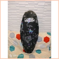 ● ◭ ❂ Zoomer x Anti Pusa seat cover